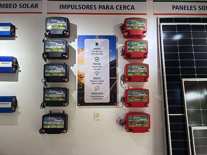 Muro de impulsores para cerca eléctrica Pegaso de 110 voltios y 12 voltios